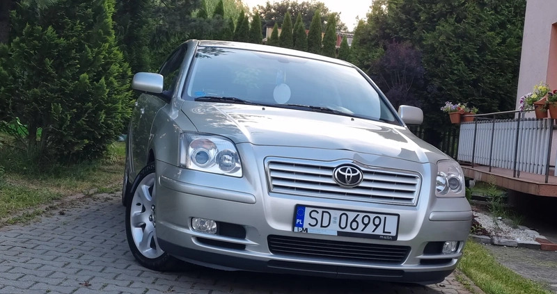 Toyota Avensis cena 19900 przebieg: 170000, rok produkcji 2004 z Wolbórz małe 781